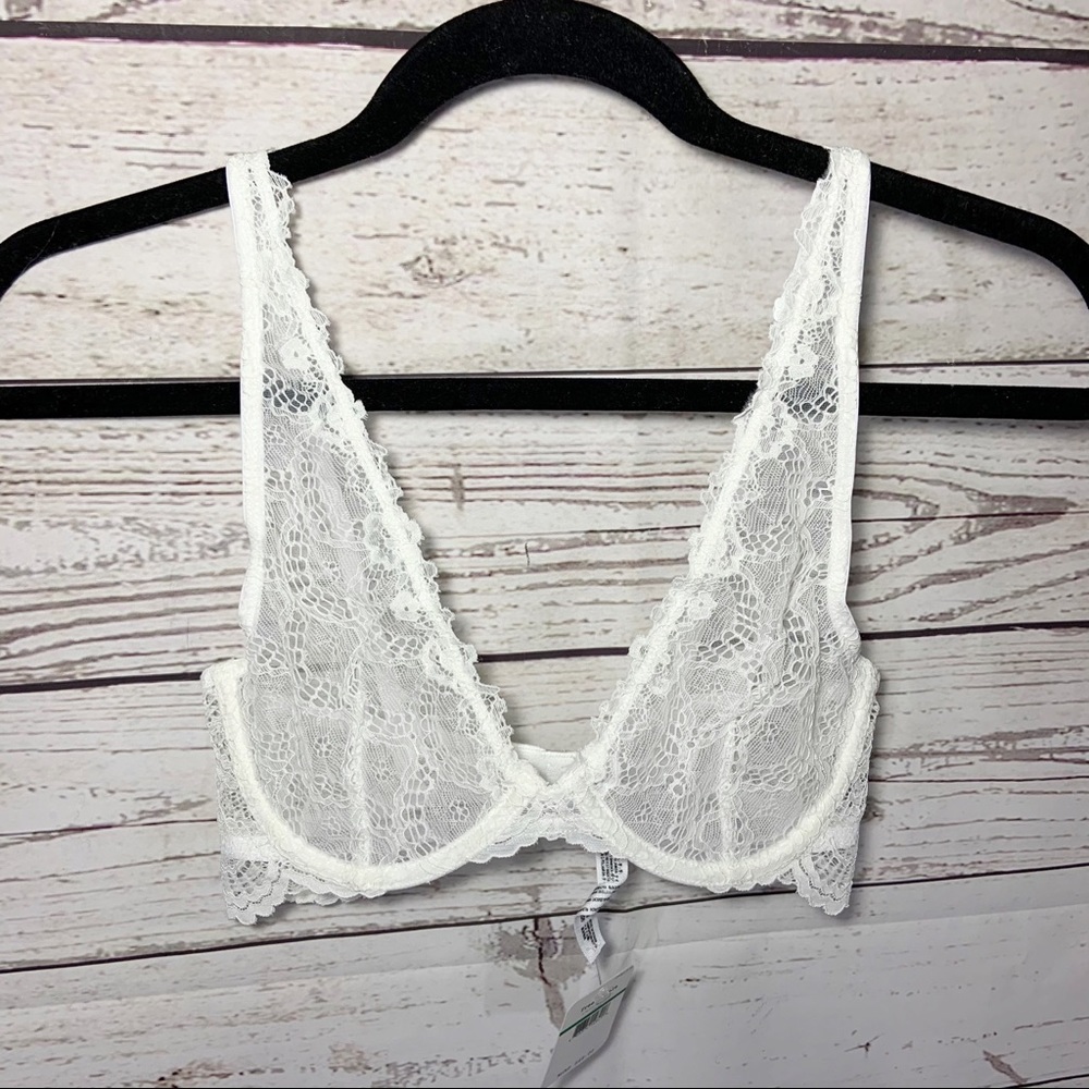 NWT Free People Lace Plunge Underwire Bra 32C - Picture 4 of 6